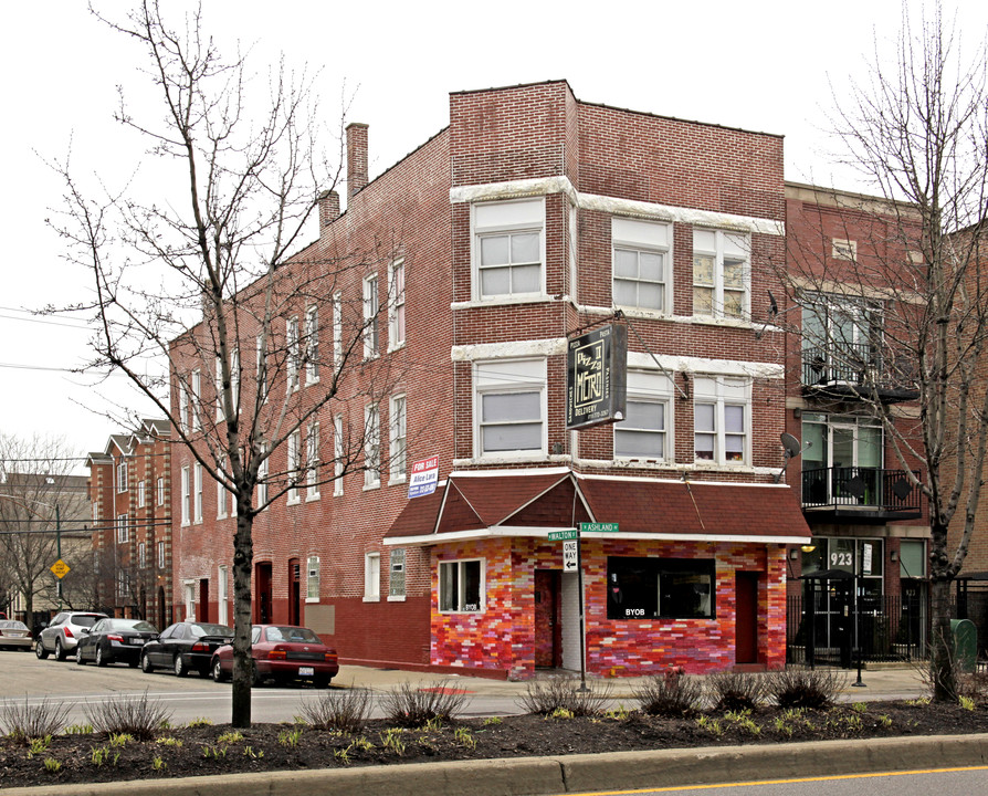 925 N Ashland Ave in Chicago, IL - Building Photo