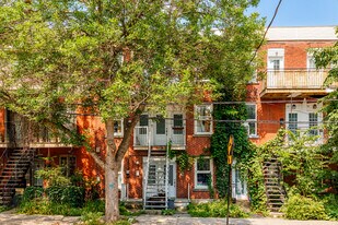 773 Desnoyers Rue in Montréal, QC - Building Photo