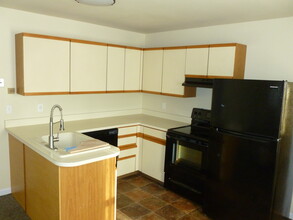 219 N Duke St, Unit A1 in Hummelstown, PA - Foto de edificio - Building Photo
