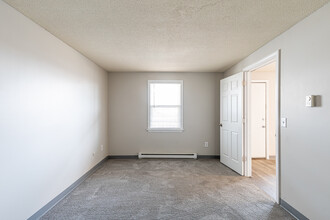 Valley View Apartments in Holyoke, MA - Building Photo - Interior Photo