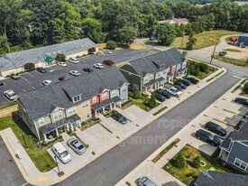 4509 Josephine Ln in Chester, VA - Building Photo