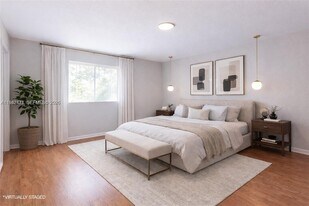 59 SE 3rd Ave in Hallandale Beach, FL - Building Photo