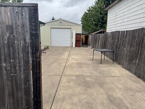 435 NW Forest St in Hillsboro, OR - Building Photo - Building Photo