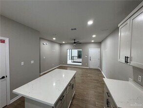 16 Ragland Rd in Mission, TX - Building Photo - Building Photo