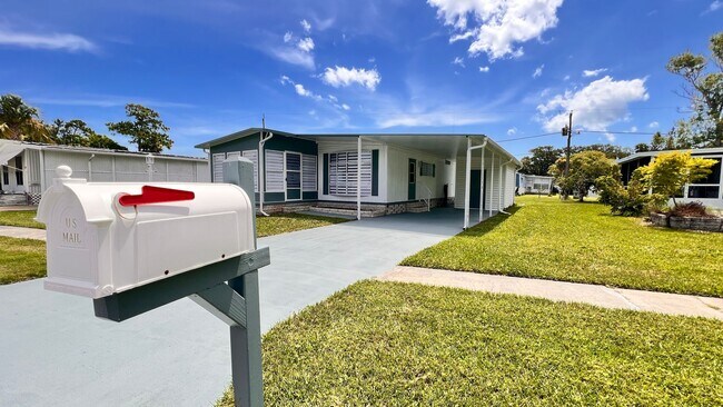 5629 Wilson Dr in Port Orange, FL - Building Photo - Building Photo