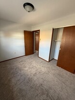 132 S Center St in Versailles, OH - Building Photo