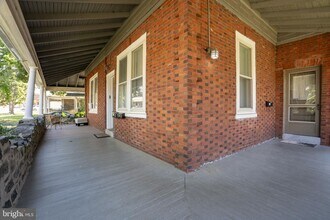 113 Walnut Ave in Ardmore, PA - Building Photo - Building Photo