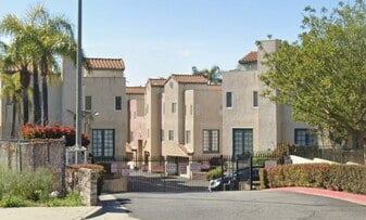 13901 Olive View Ln, Unit 52 in Sylmar, CA - Building Photo