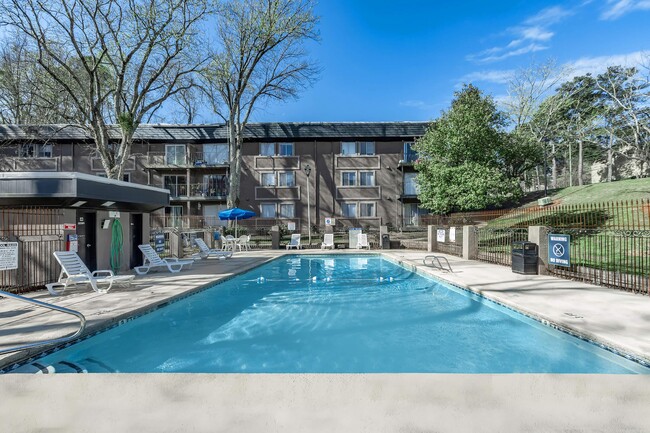 Villas de las Colinas 1 in Atlanta, GA - Building Photo - Building Photo