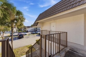 6921 SW 129th Ave in Miami, FL - Building Photo - Building Photo