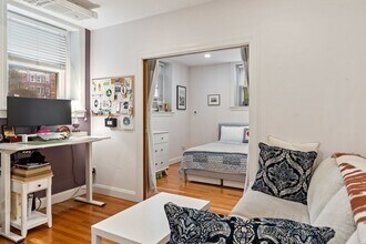 130 Longwood Ave in Brookline, MA - Building Photo - Building Photo