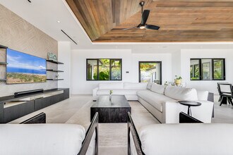 16 Kumu Niu Pl in Lahaina, HI - Building Photo - Building Photo