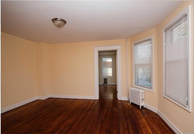 261-10 86th Ave in Queens, NY - Building Photo - Building Photo