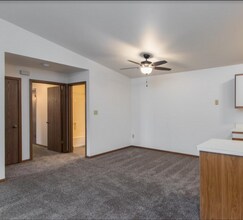 6300 80th Pl in Kenosha, WI - Building Photo - Building Photo