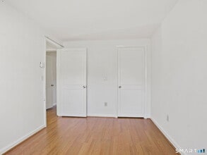 21 Richdale Dr in Wilton, CT - Foto de edificio - Building Photo