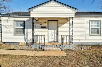 737 NE 34th Terrace in Oklahoma City, OK - Building Photo - Building Photo