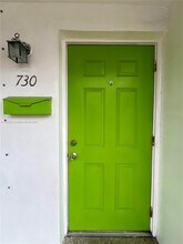 730 NW 1st Ct in Hallandale Beach, FL - Building Photo - Building Photo