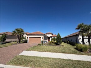10722 Wicker Park Pl in Palmetto, FL - Building Photo - Building Photo