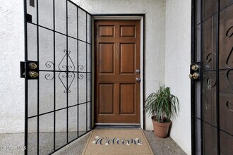 5700 Etiwanda Ave in Los Angeles, CA - Building Photo - Building Photo