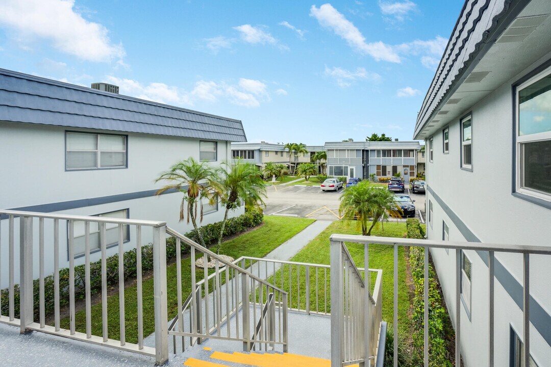 520 Brittany K in Delray Beach, FL - Building Photo