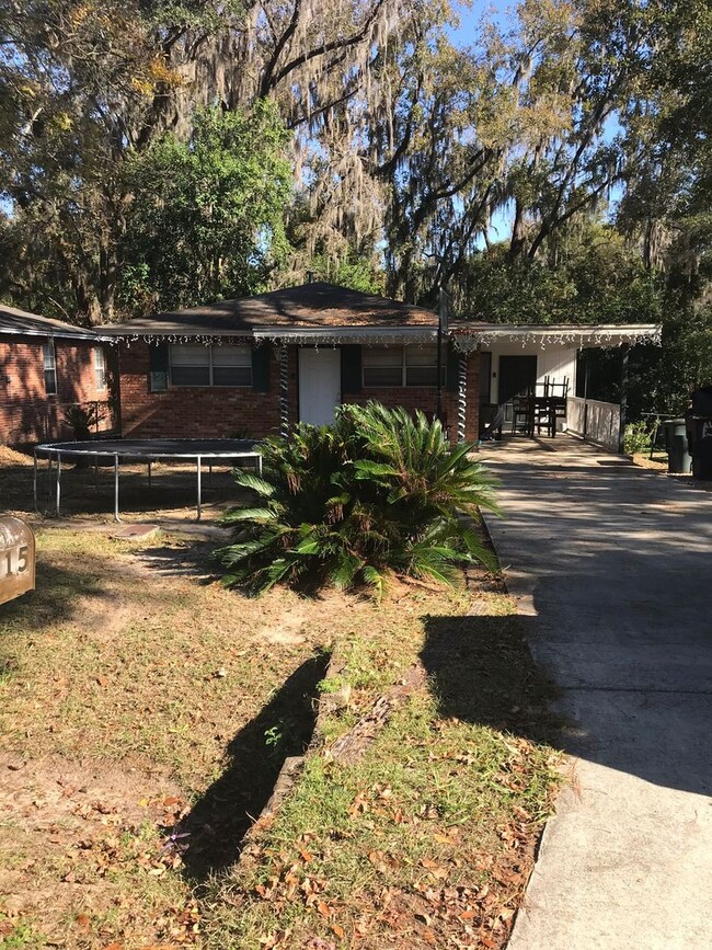 1415 Connecticut St in Tallahassee, FL - Building Photo - Building Photo