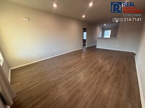 19 Curly Leaf Ln in Conway, AR - Building Photo - Building Photo