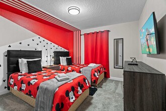 4291 Paragraph Dr in Kissimmee, FL - Building Photo - Building Photo
