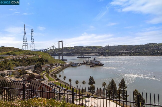 561 Jade Cir in Vallejo, CA - Building Photo - Building Photo