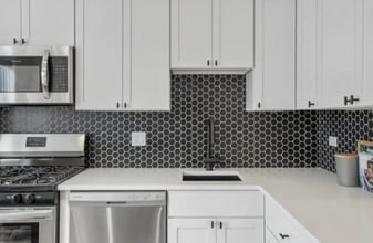 659 W Wrightwood Ave, Unit 300 in Chicago, IL - Building Photo - Building Photo