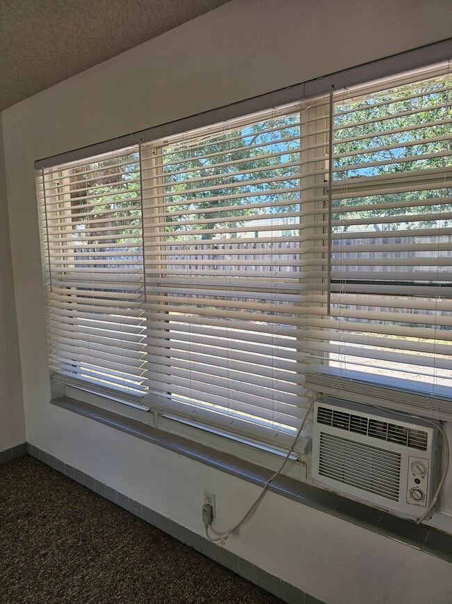 2607 NE 30th St, Unit B in Fort Lauderdale, FL - Foto de edificio - Building Photo