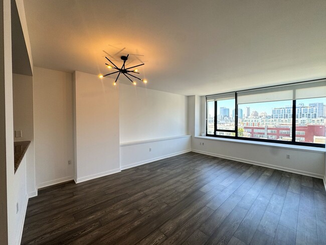 260 King St in San Francisco, CA - Building Photo - Building Photo