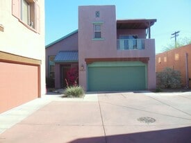 5122 E Calle Vista De Colores