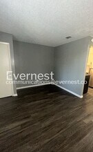 9 Meredith Ct, Unit 6 in Little Rock, AR - Building Photo - Building Photo