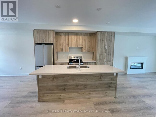 23 Chapple Ln. in Richmond Hill, ON - Building Photo - Building Photo