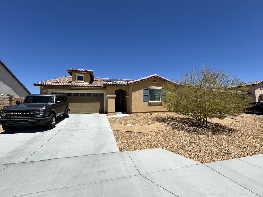 11834 Flushing St in Victorville, CA - Building Photo