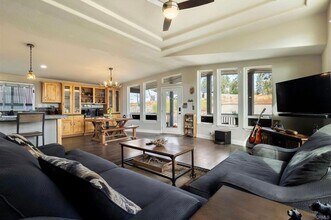 918 Deer Creek Ln in Paradise, CA - Building Photo - Building Photo