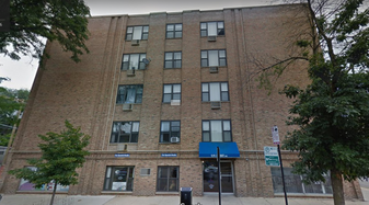 722 W Diversey Pky