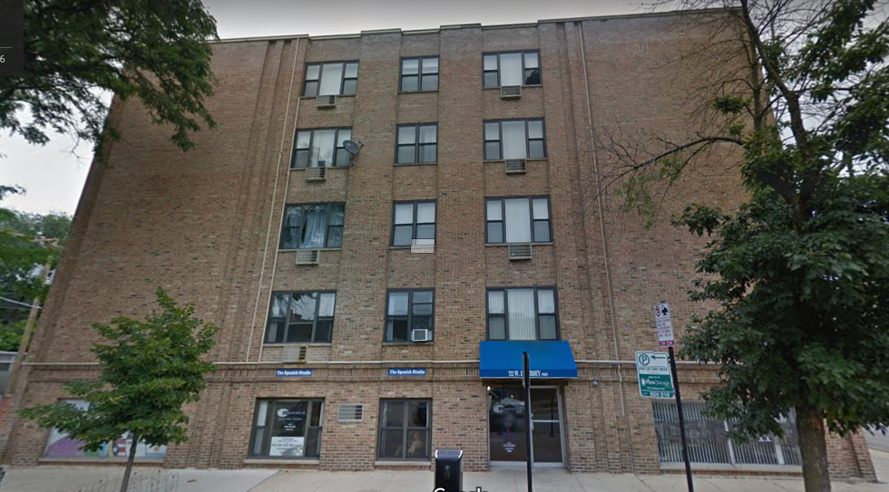 722 W Diversey Pky, Unit 501 in Chicago, IL - Building Photo