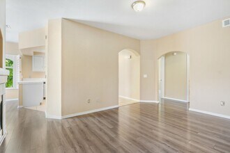 525 Indian Princess Dr in Las Vegas, NV - Building Photo - Building Photo