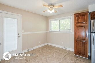 17816 E Greentree Ave in Independence, MO - Building Photo - Building Photo