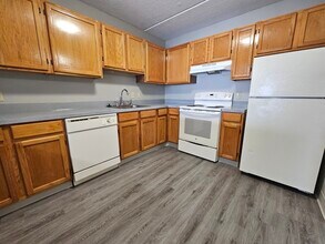 25 S Point Dr, Unit 404 in Boston, MA - Building Photo - Building Photo