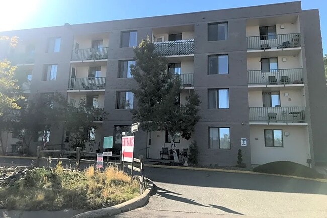 31250 John Wallace Rd in Evergreen, CO - Building Photo - Building Photo