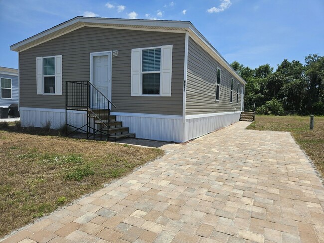 property at 6680 Hidden Oaks Dr