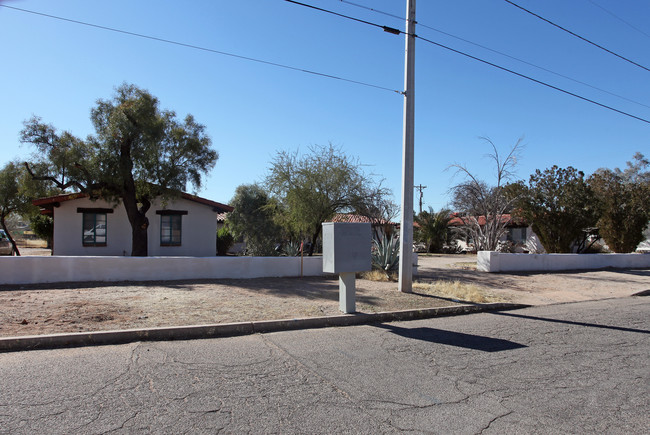 3608 E Lee St in Tucson, AZ - Foto de edificio - Building Photo