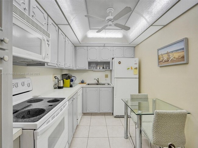 property at 3113 S Ocean Dr