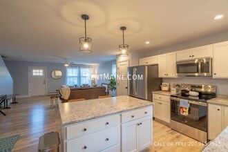 21 Wildwood Dr in Bangor, ME - Building Photo - Building Photo