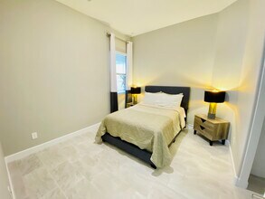 2506 E Pleasant Ln in Phoenix, AZ - Building Photo - Building Photo