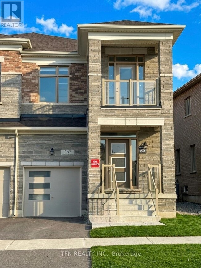 property at 267 Great Fls Blvd