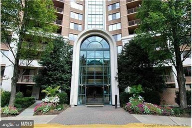 property at 10101 Grosvenor Pl