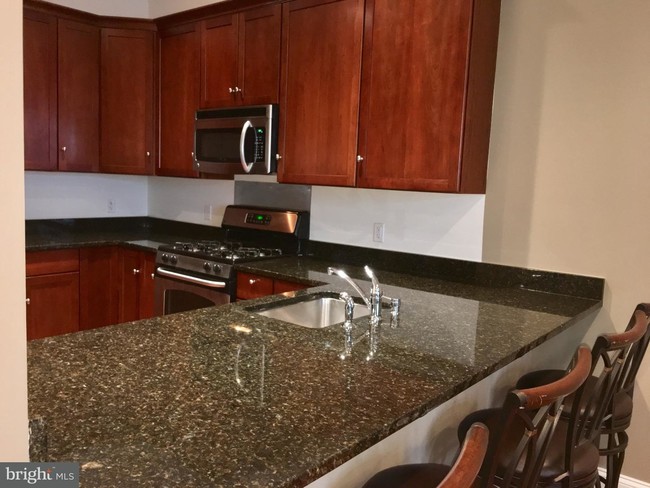 2360 NJ-33-Unit -308 in Trenton, NJ - Building Photo - Building Photo